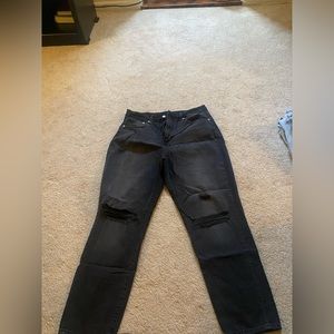I am selling these cute mom jeans